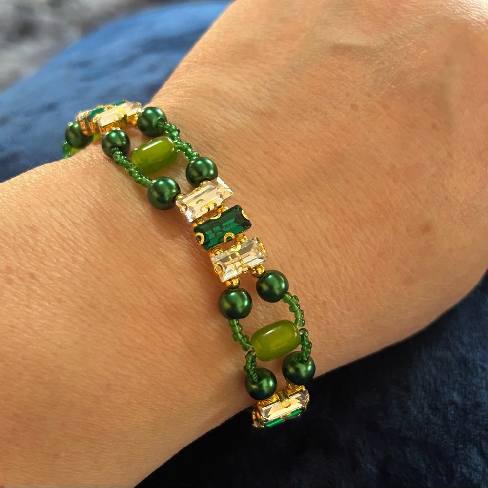 Handcrafted emerald green Czech glass pearl rhinestone bar cat eye bracelet
